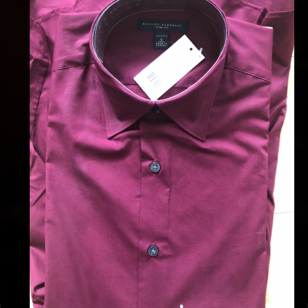 men’s small magenta button down